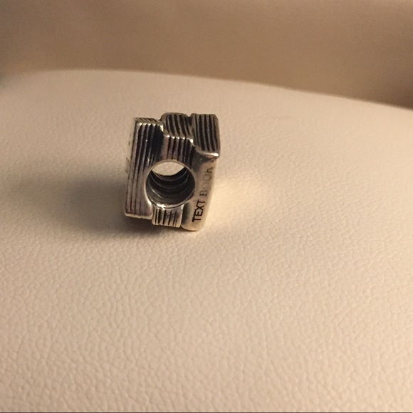 Pandora textbooks charm - Picture 2 of 4